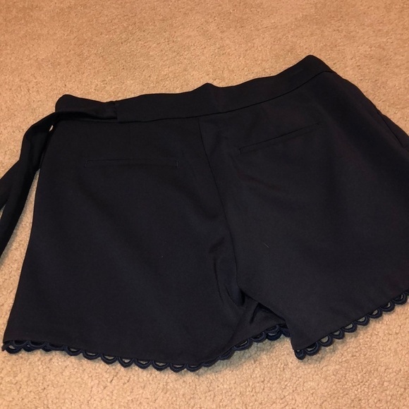 Banana Republic Navy Dress Shorts With Lace Trim - Picture 7 of 7